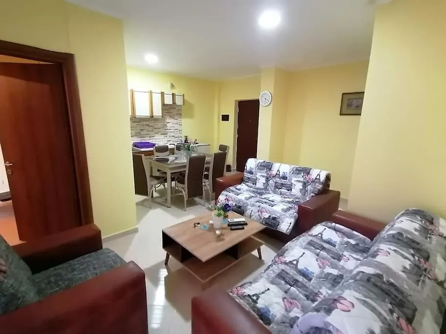 Kastriot Lägenhet Durrës